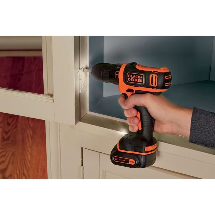 BLACK & DECKER Cordless screwdriver with 2 batteries and a 10.8 V box