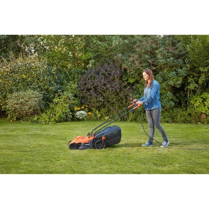 BLACK & DECKER Trimmer 34cm 1400W - Handle Bike BEMW461BH