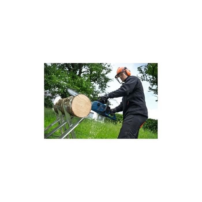 18V GKE 18V-40 Professional Chainsaw (without battery or charger) - BOSCH - 06008D3000